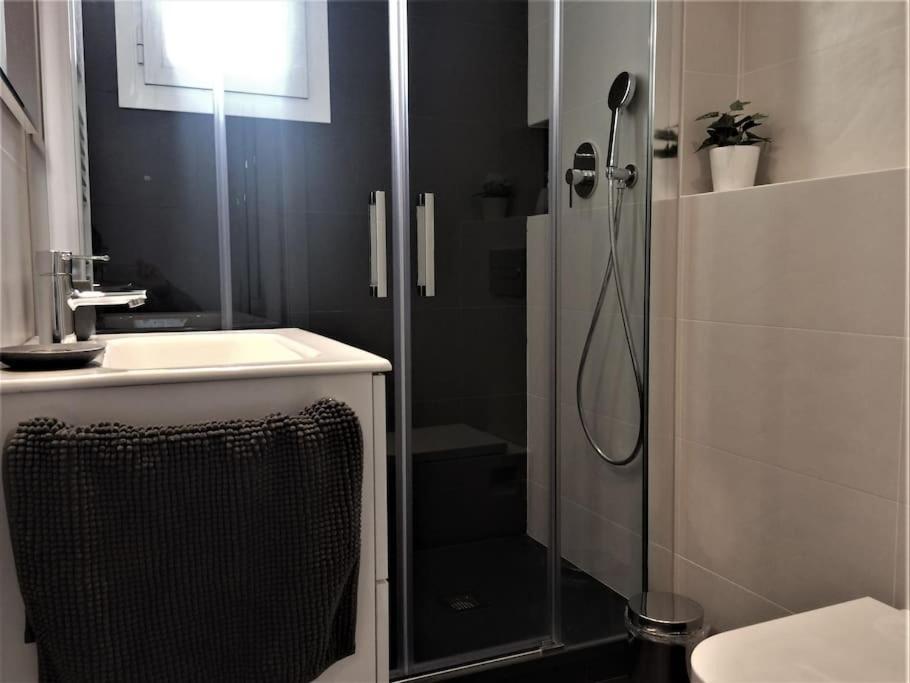 Lovely & Bright Vila Olimpica Beach Apartment Barcelona Exteriör bild